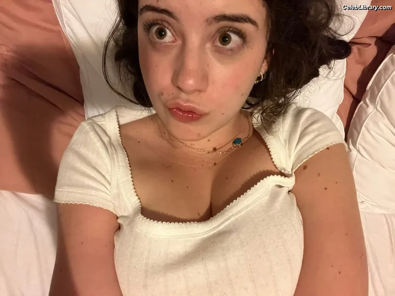 Emily Cocea photo 20 of 1184
