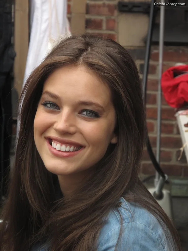 Emily DiDonato photo 12 of 35