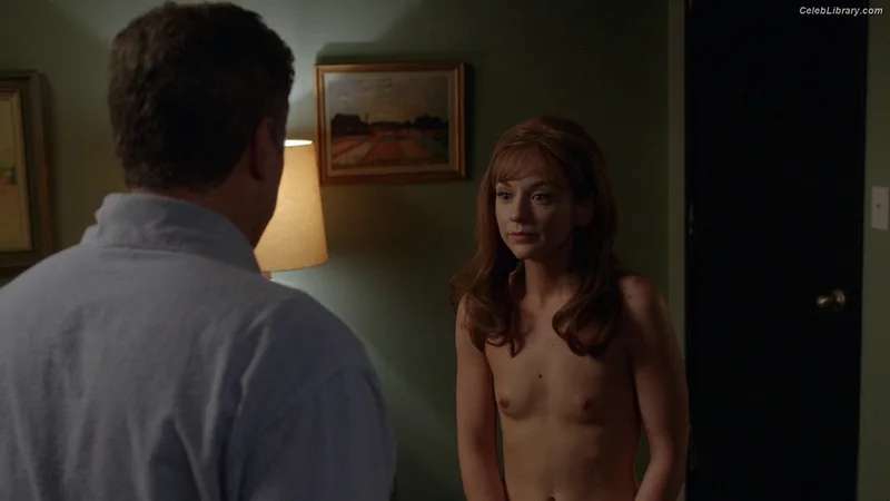 Emily Kinney photo 4 of 191
