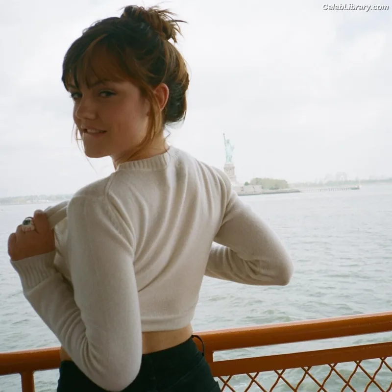 Emily Meade photo 7 of 15