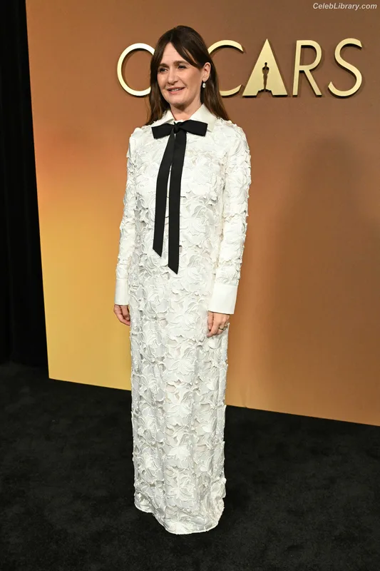 Emily Mortimer photo 1 of 2