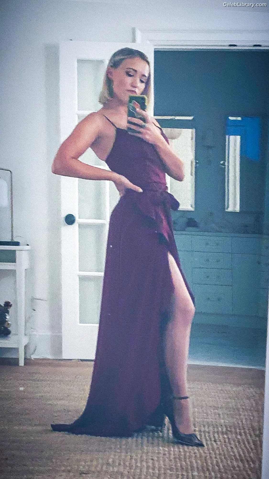 Emily Osment photo 6 of 418