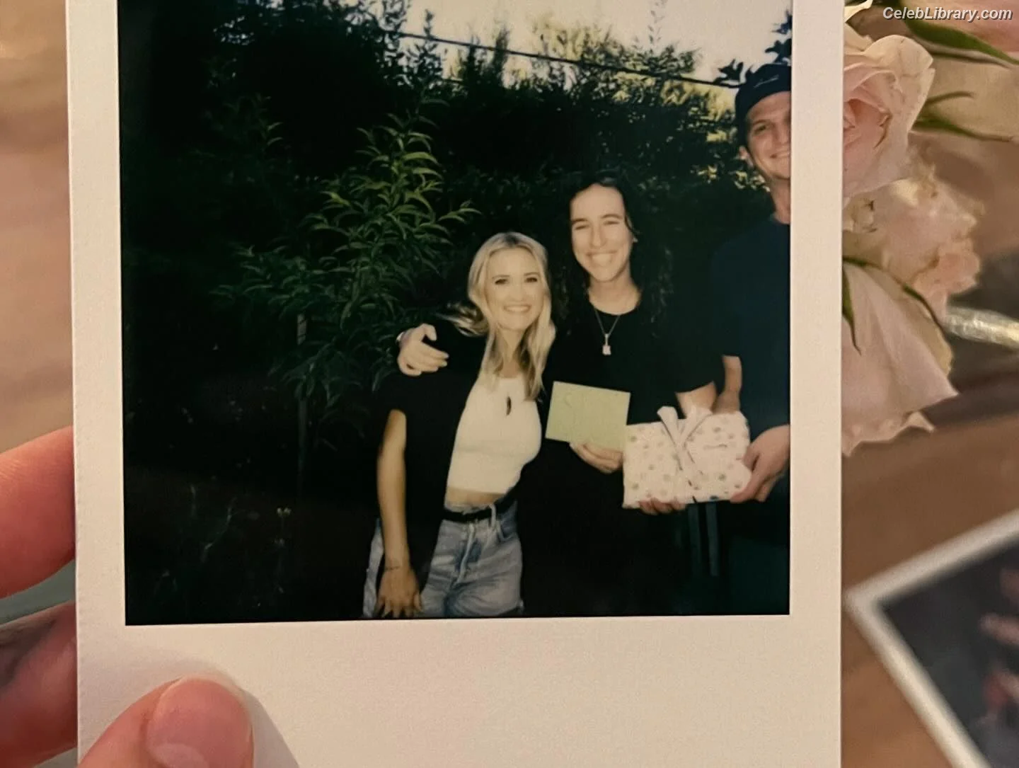 Emily Osment photo 16 of 418
