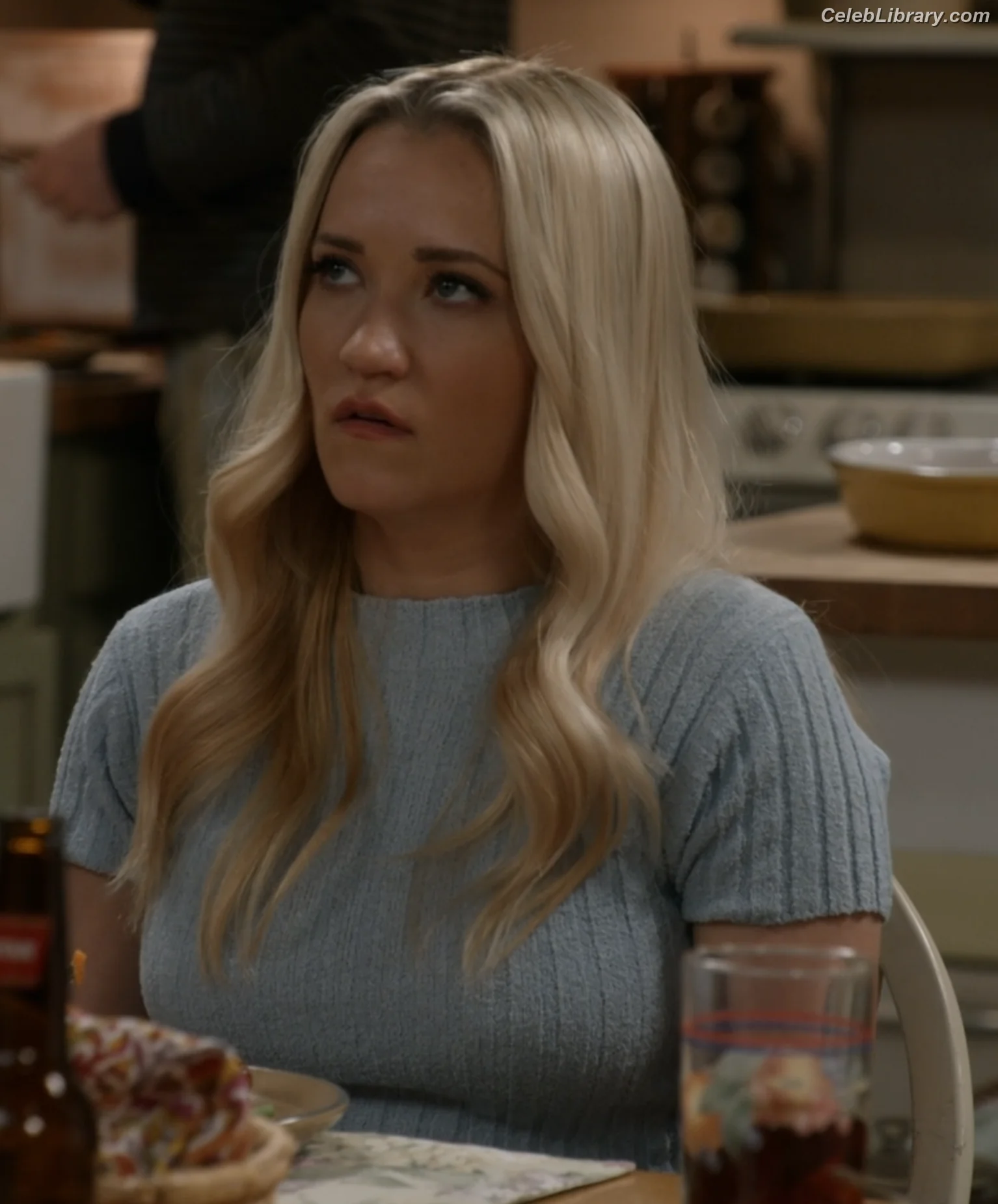 Emily Osment photo 5 of 418