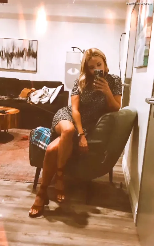 Emily Osment photo 3 of 419