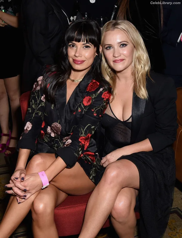 Emily Osment photo 7 of 419