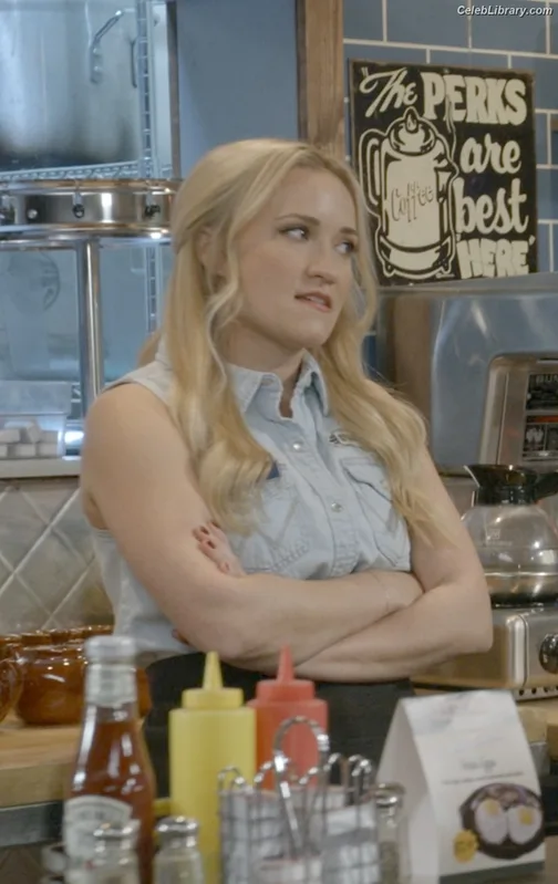 Emily Osment photo 15 of 419