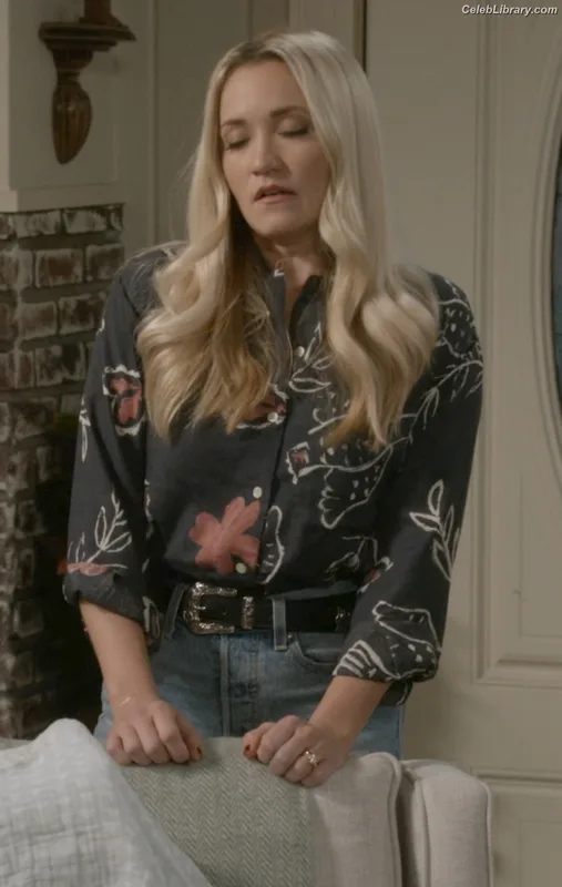Emily Osment photo 3 of 419