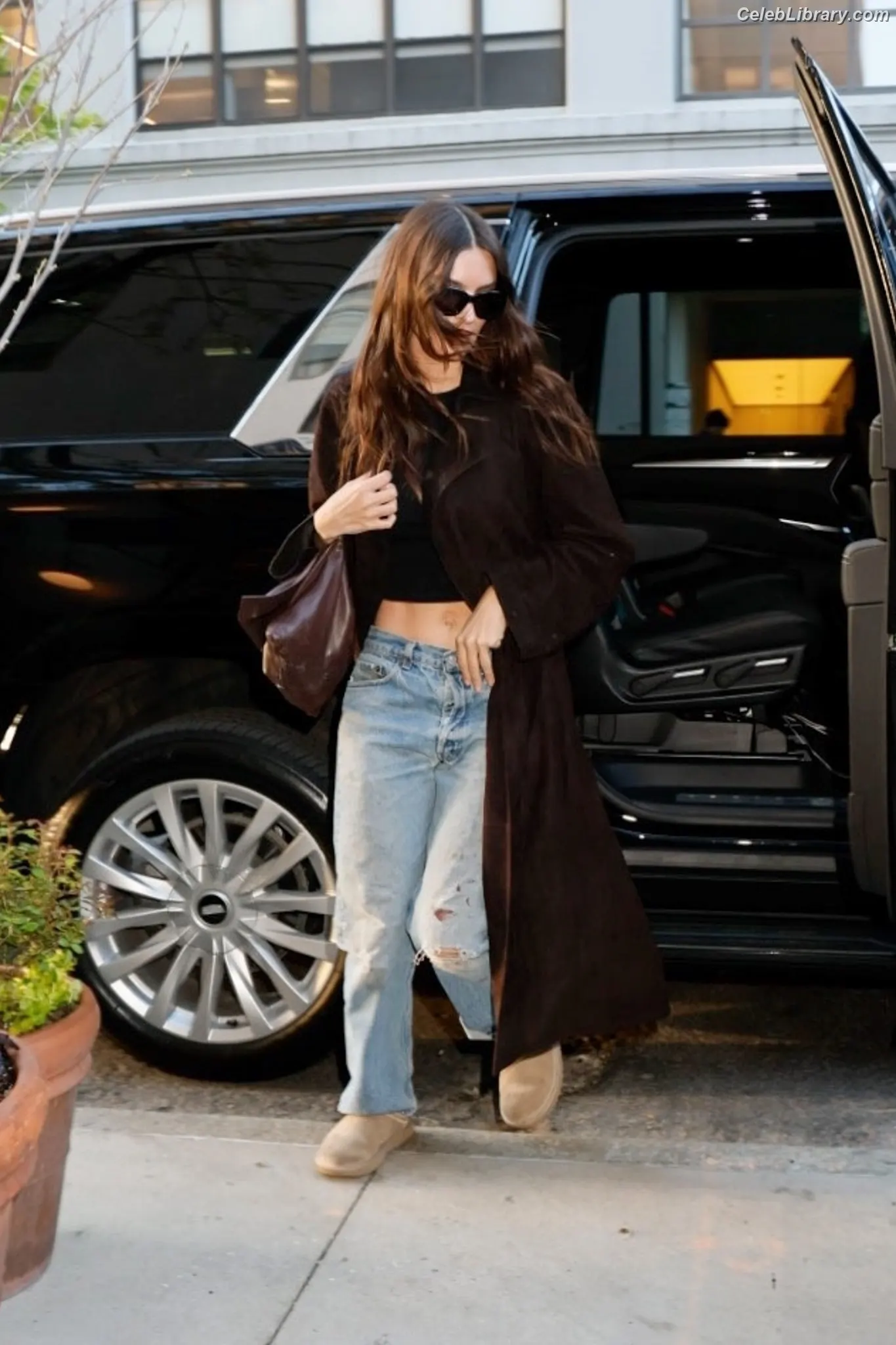 Emily Ratajkowski photo 19 of 3967