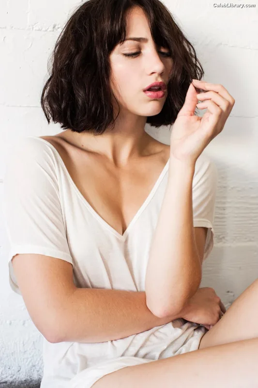 Emily Rudd photo 19 of 592