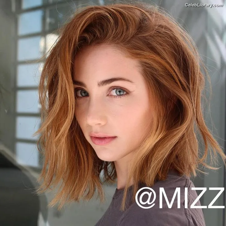 Emily Rudd photo 24 of 592