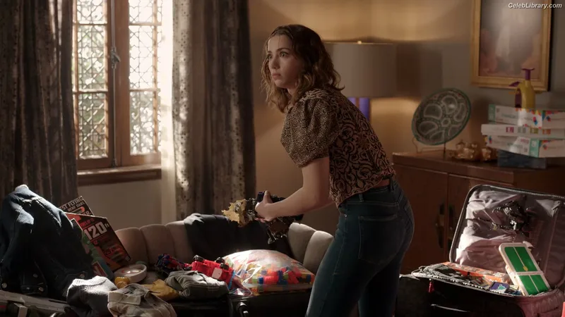Emily Rudd photo 6 of 592