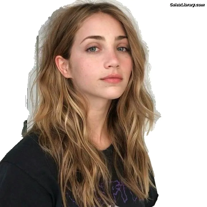 Emily Rudd photo 22 of 592