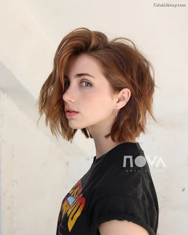 Emily Rudd photo 19 of 592