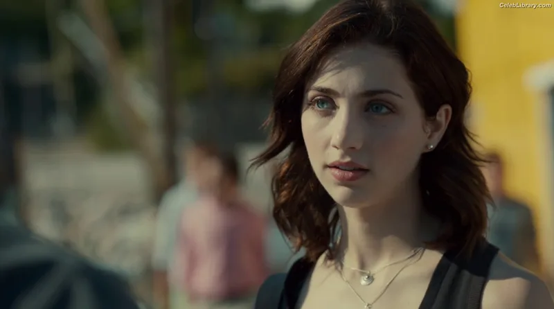Emily Rudd photo 5 of 592