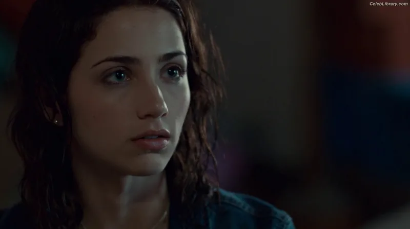 Emily Rudd photo 1 of 592