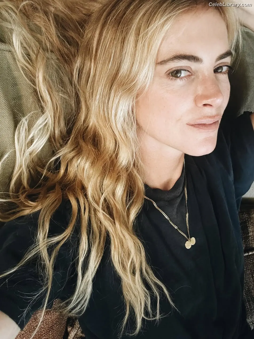 Emily Wickersham photo 4 of 199