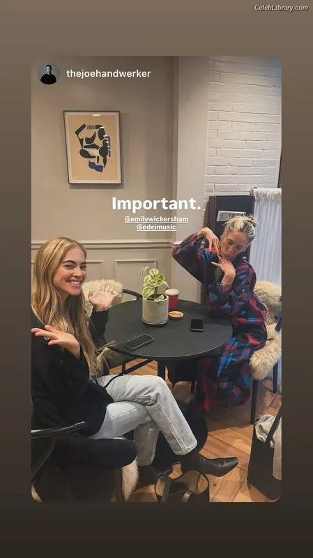 Emily Wickersham photo 21 of 200