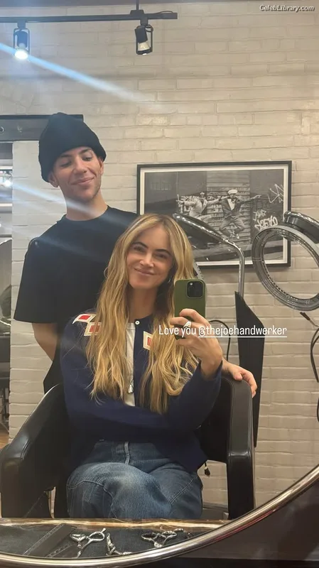 Emily Wickersham photo 23 of 200