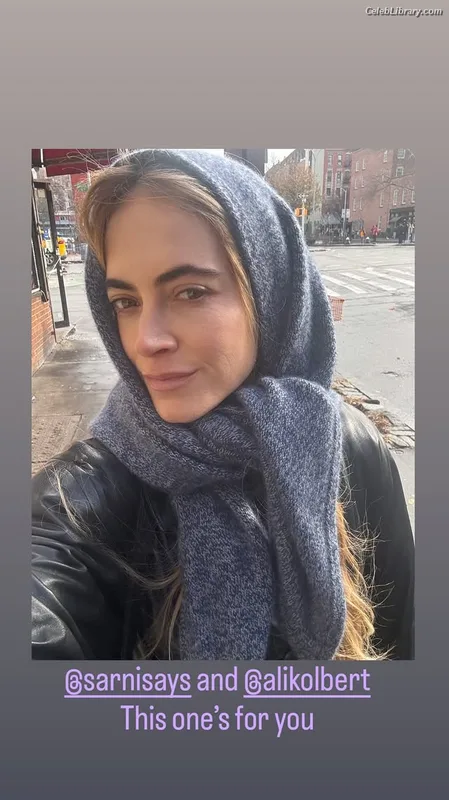 Emily Wickersham photo 4 of 200