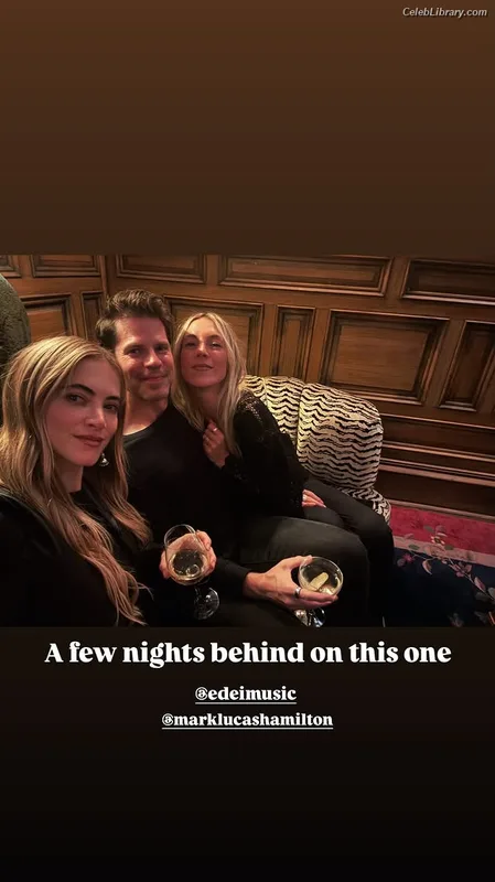 Emily Wickersham photo 13 of 200
