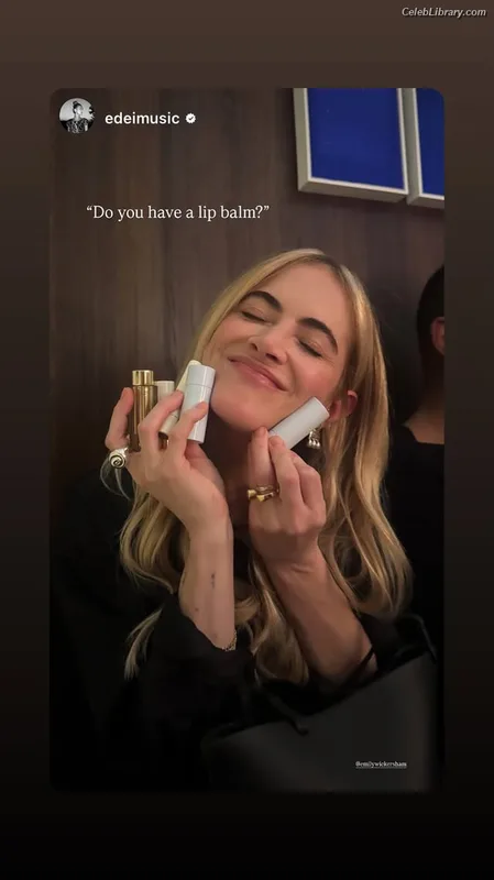 Emily Wickersham photo 18 of 200
