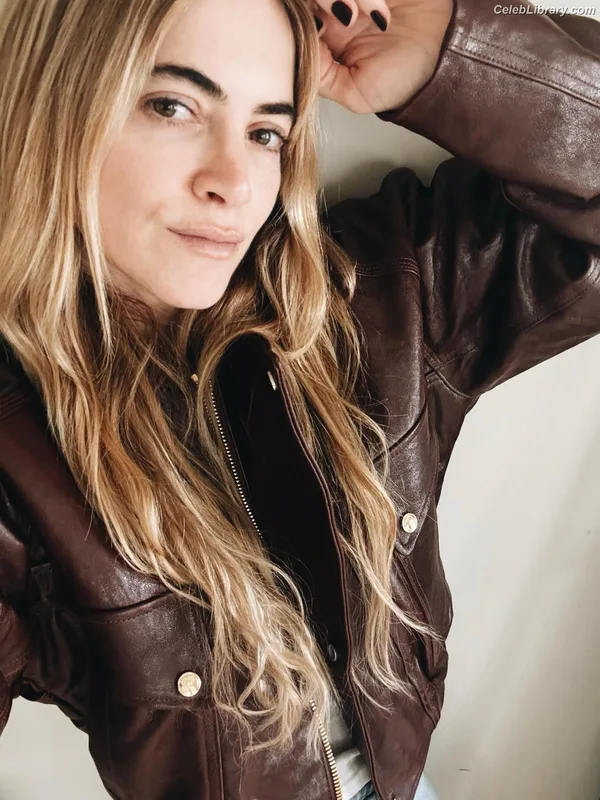 Emily Wickersham photo 22 of 200