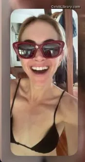 Emily Wickersham photo 6 of 200
