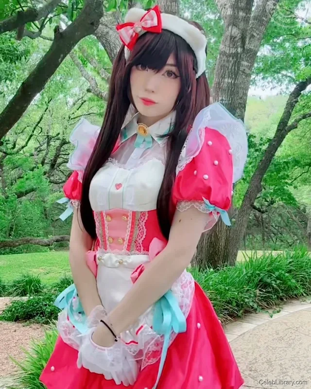 Emiru photo 8 of 4918