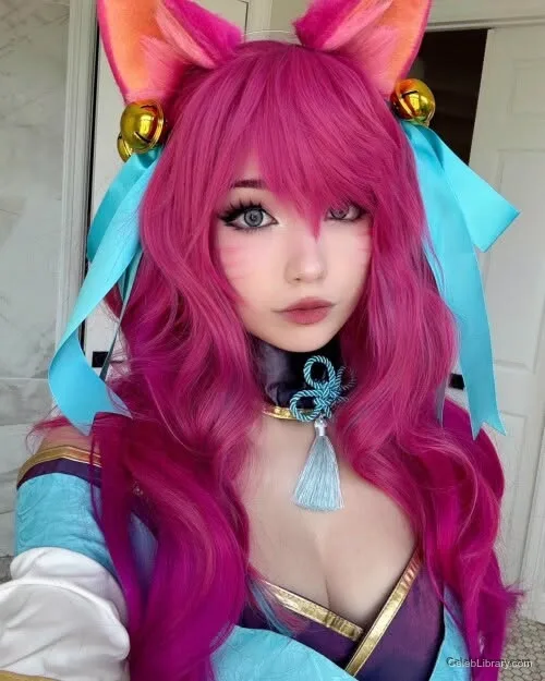 Emiru photo 20 of 4918