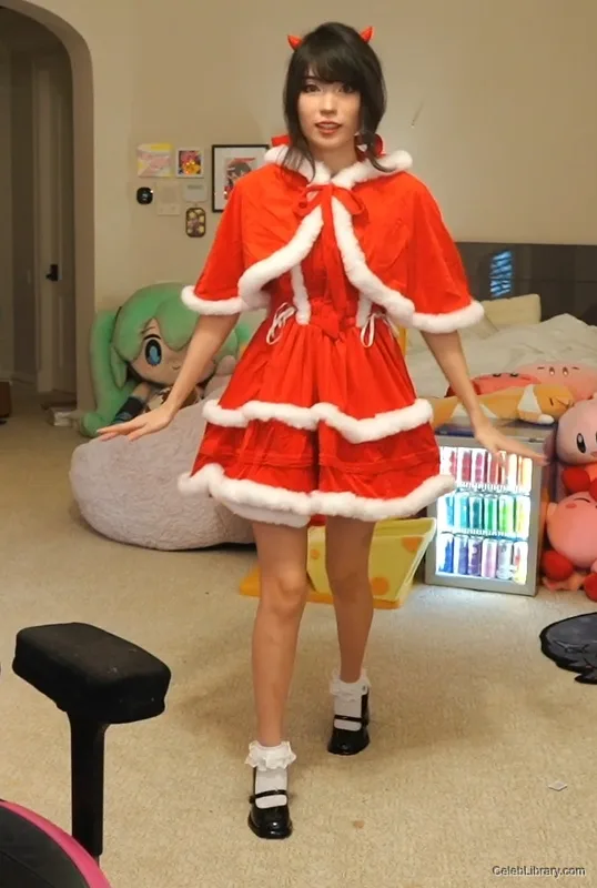 Emiru photo 5 of 4918