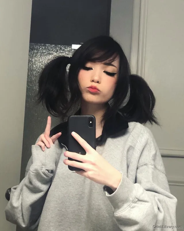 Emiru photo 2 of 4918