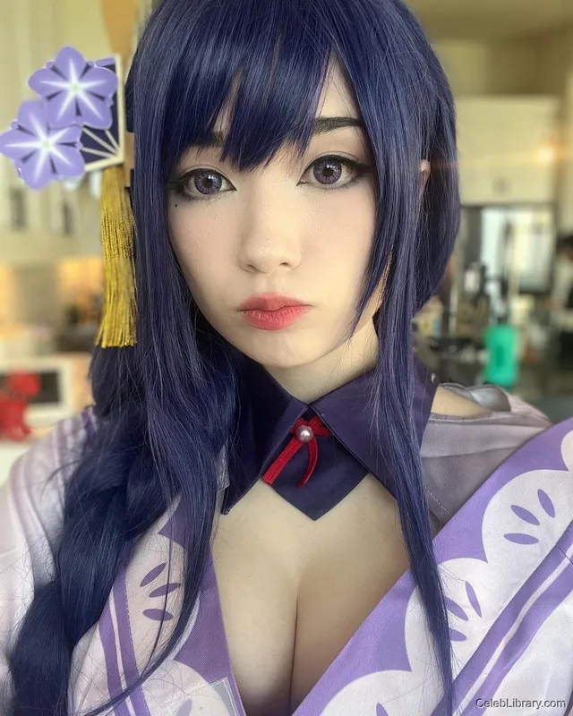 Emiru photo 10 of 4918
