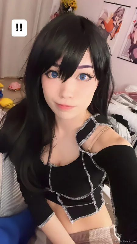 Emiru photo 14 of 4918