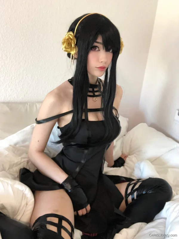 Emiru photo 1 of 4918