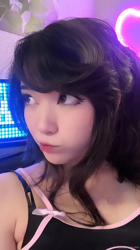 Emiru photo 22 of 4918