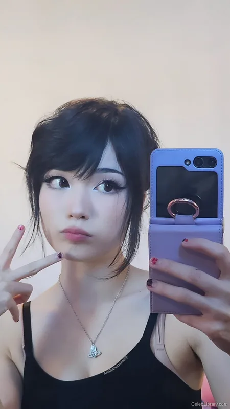Emiru photo 2 of 4918