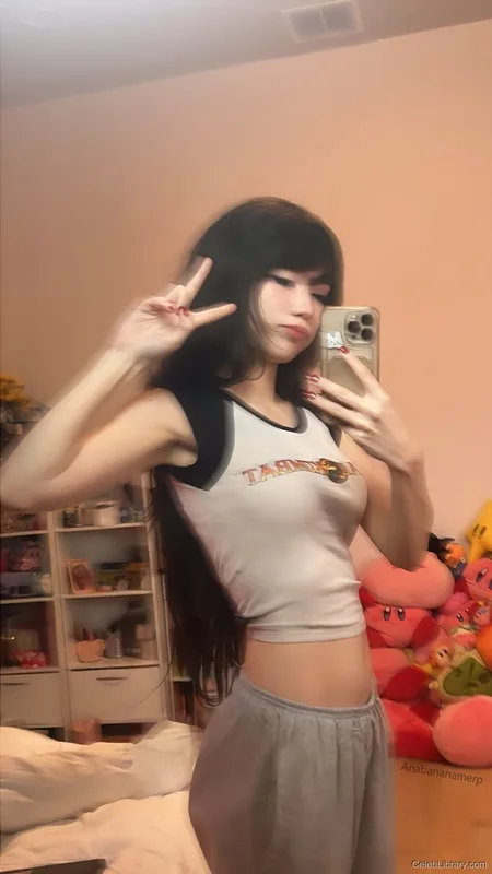 Emiru photo 5 of 4918