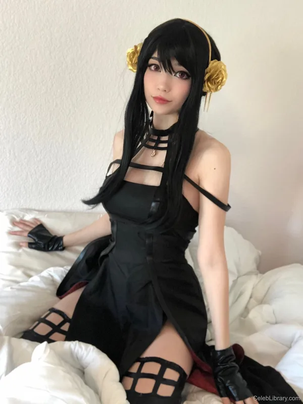 Emiru photo 1 of 4918