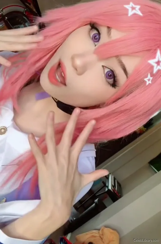 Emiru photo 15 of 4918