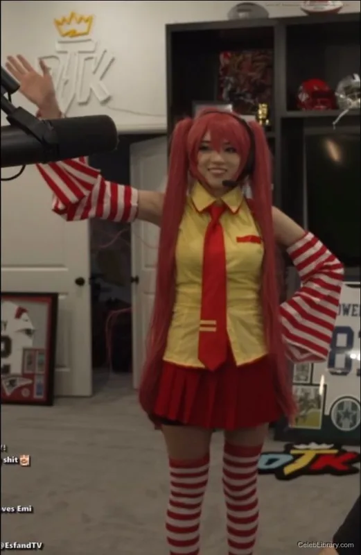 Emiru photo 15 of 4918