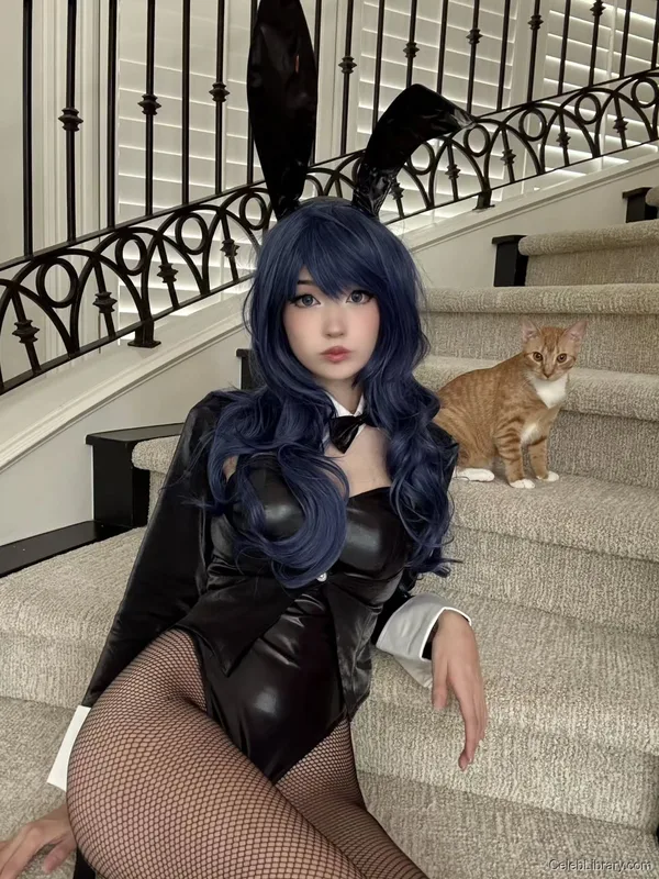 Emiru photo 1 of 4918