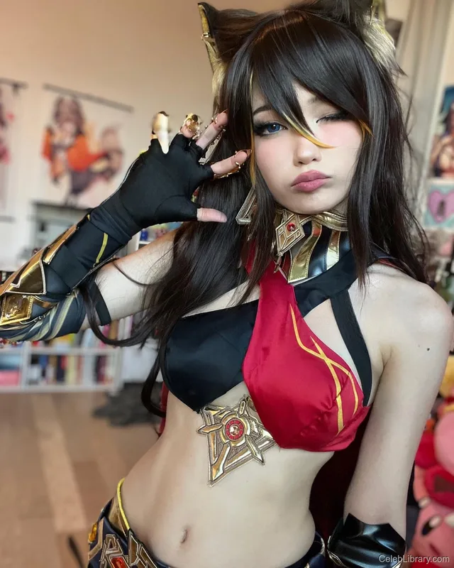 Emiru photo 16 of 4918