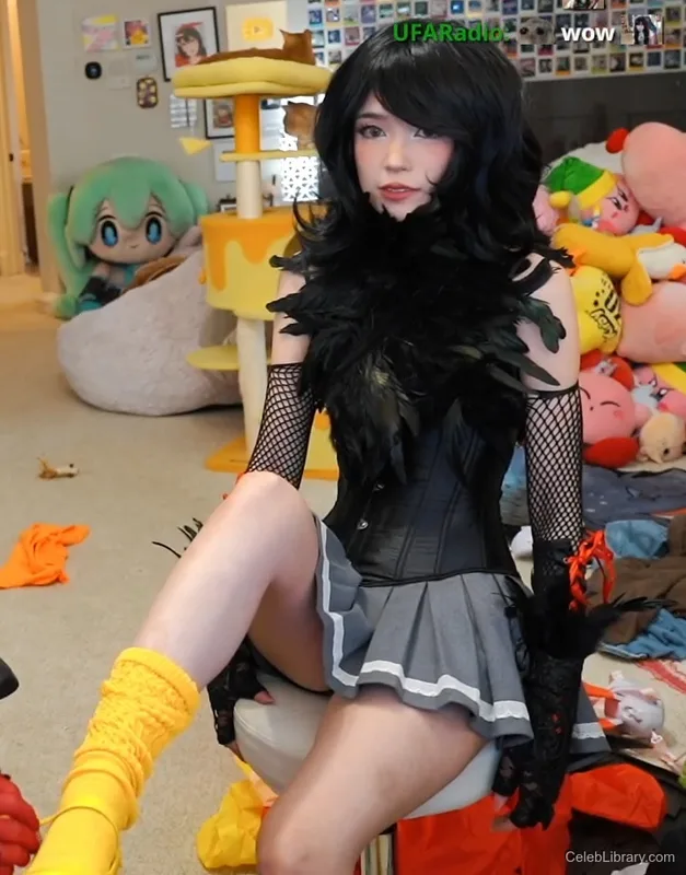 Emiru photo 13 of 4918