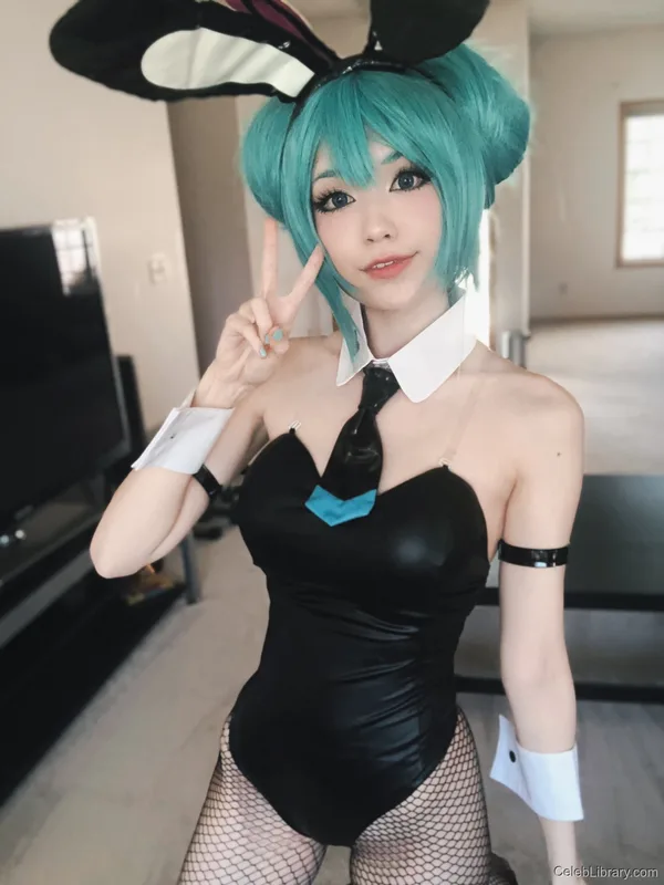 Emiru photo 20 of 4918
