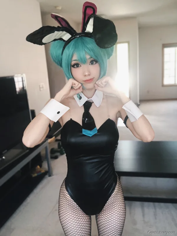 Emiru photo 21 of 4918
