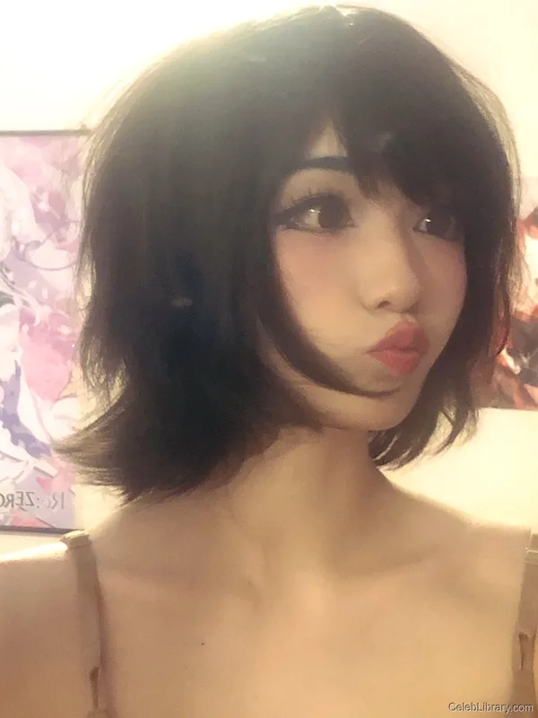 Emiru photo 22 of 4918