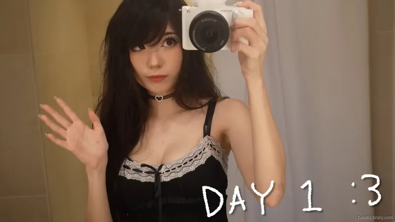 Emiru photo 22 of 4918