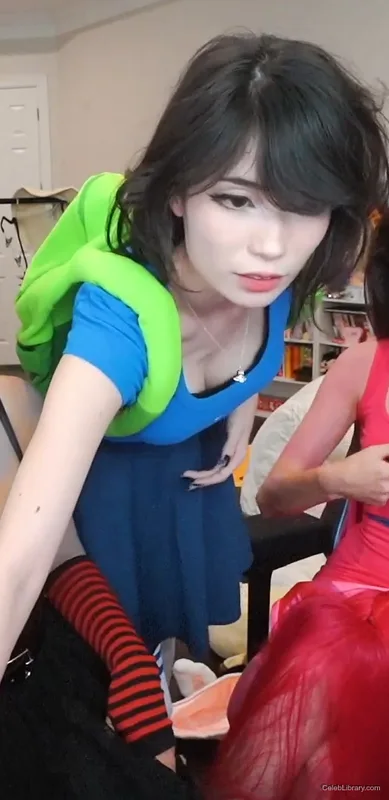Emiru photo 1 of 4918