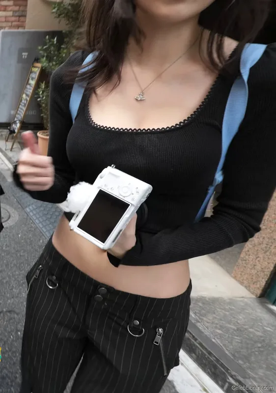 Emiru photo 19 of 4918